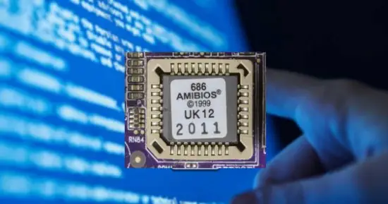 ambios 686 uk 12 sobre pantalla de ordenador y dedos manos