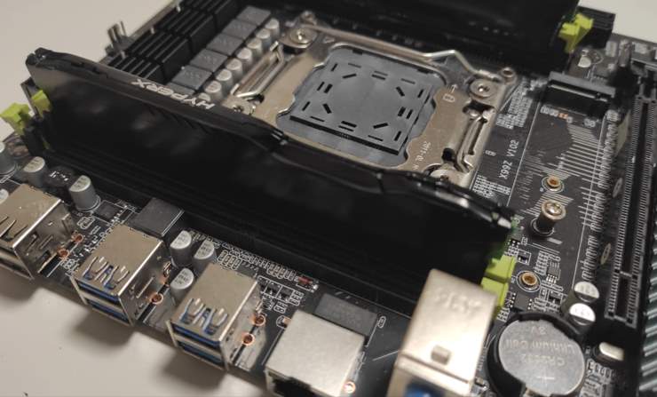 memoria ram pinchada en placa base x99